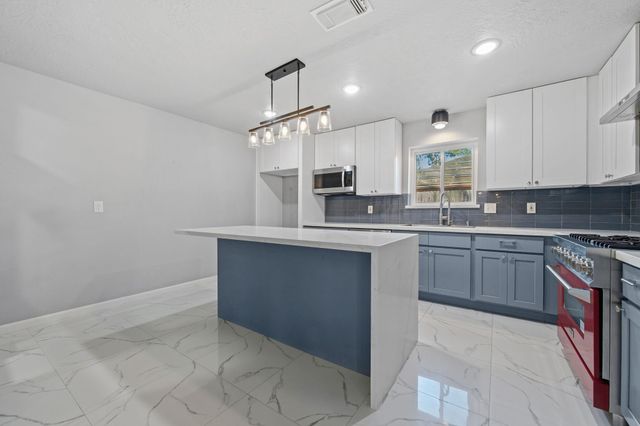 11218 Cedarwood Drive, Humble, TX 77338