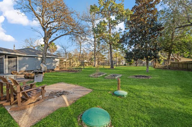 11218 Cedarwood Drive, Humble, TX 77338