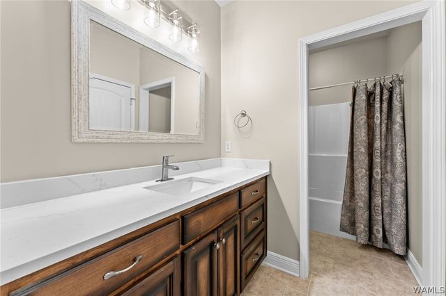 13986 Knoll Pointe, Northport, AL 35475