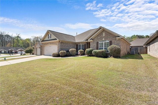 13986 Knoll Pointe, Northport, AL 35475