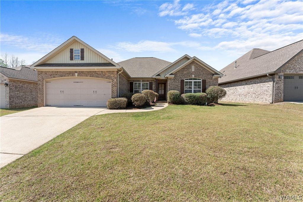 13986 Knoll Pointe, Northport, AL 35475