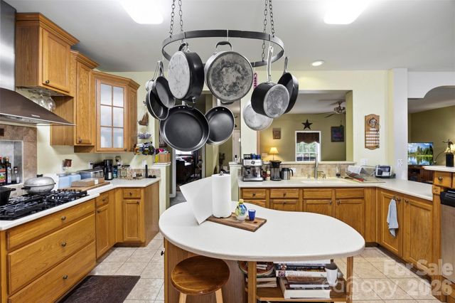 1581 Rhyne Road, Dallas, NC 28034