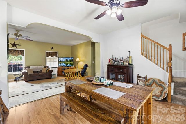 1581 Rhyne Road, Dallas, NC 28034