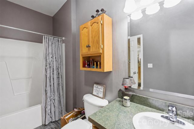 1581 Rhyne Road, Dallas, NC 28034