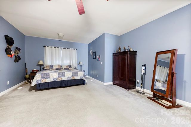 1581 Rhyne Road, Dallas, NC 28034