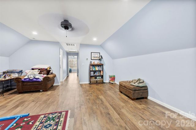 1581 Rhyne Road, Dallas, NC 28034