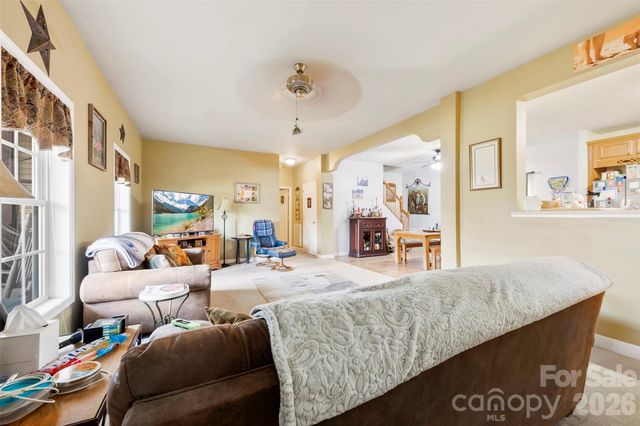 1581 Rhyne Road, Dallas, NC 28034