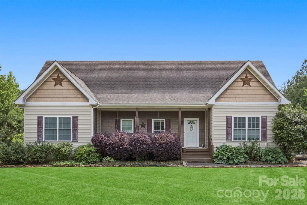 1581 Rhyne Road, Dallas, NC 28034