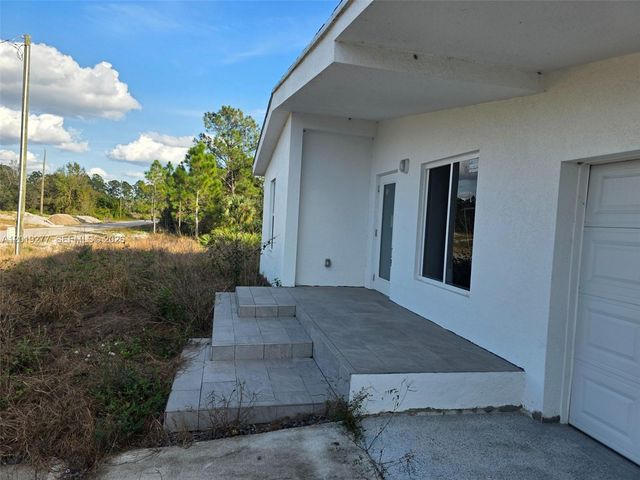 2615 SW 32nd St., Lehigh Acres, FL 33976