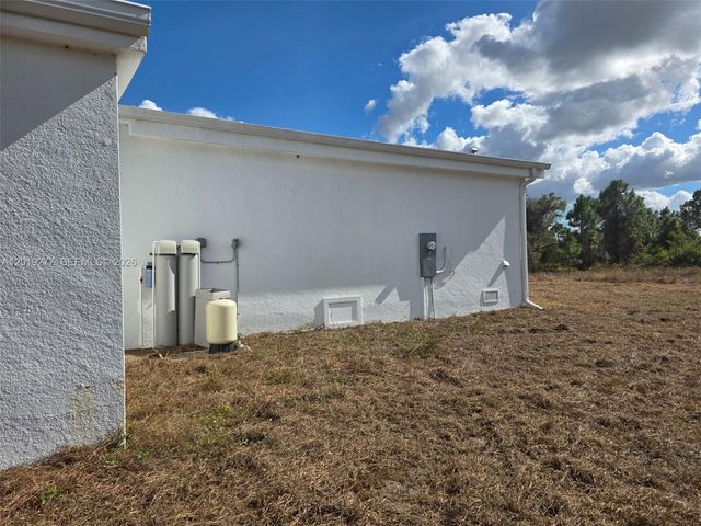2615 SW 32nd St., Lehigh Acres, FL 33976
