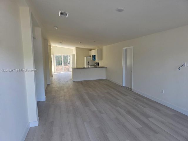 2615 SW 32nd St., Lehigh Acres, FL 33976