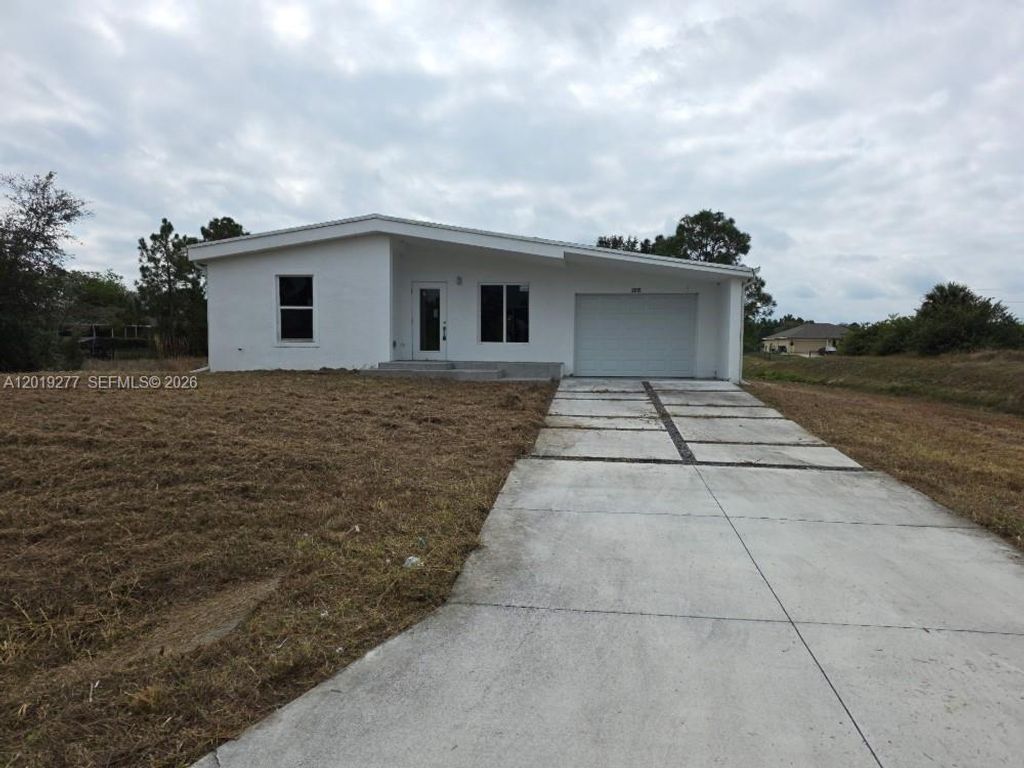 2615 SW 32nd St., Lehigh Acres, FL 33976
