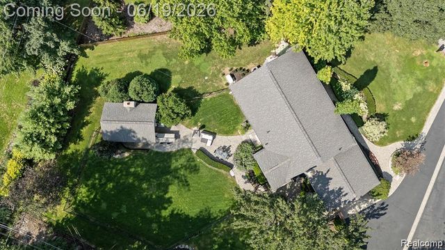 5365 Van Ness Court, Bloomfield Hills, MI 48302