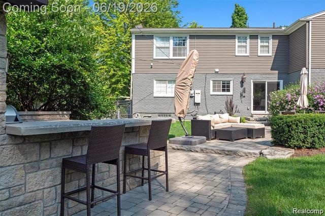 5365 Van Ness Court, Bloomfield Hills, MI 48302