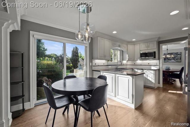 5365 Van Ness Court, Bloomfield Hills, MI 48302