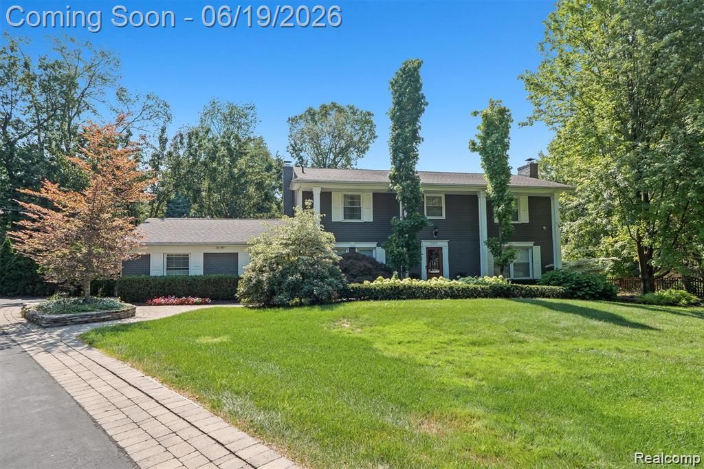 5365 Van Ness Court, Bloomfield Hills, MI 48302
