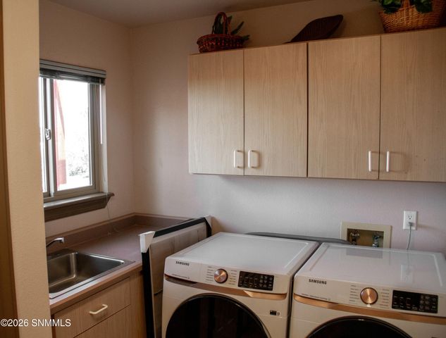 3436 Vista Primera Road, Las Cruces, NM 88011