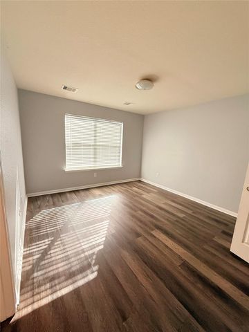 8026 Arrington Forest Lane, Humble, TX 77338