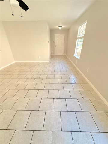 8026 Arrington Forest Lane, Humble, TX 77338