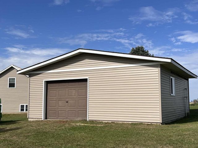 S4354 Curti Road, Genoa, WI 54632