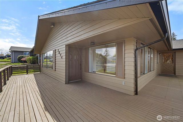 1874 Edgewood Drive, Camano Island, WA 98282