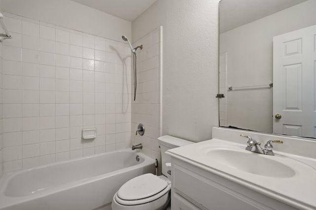 5613 Sundance Drive, The Colony, TX 75056