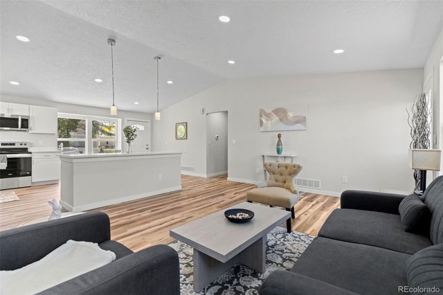 17933 E Linvale Drive, Aurora, CO 80013