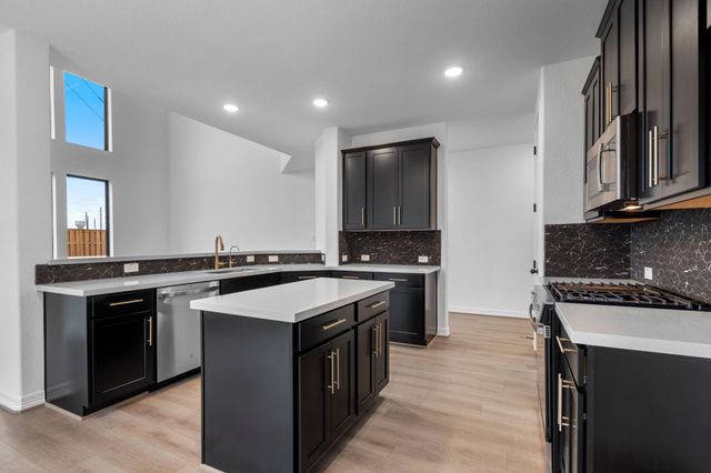 3001 Bluffton Hill Court, League City, TX 77573