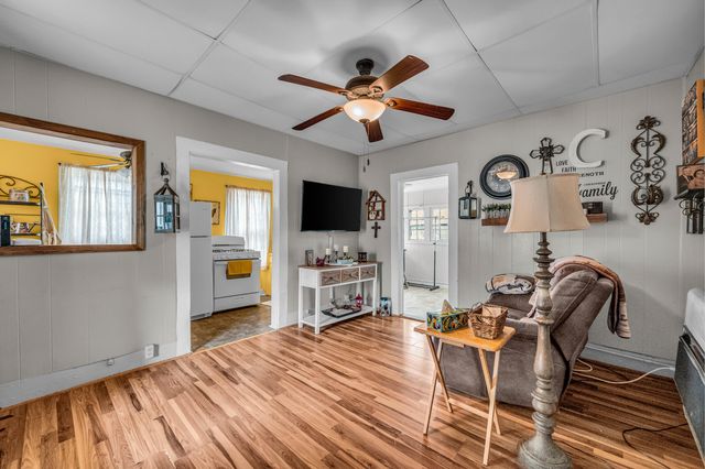 212 Worcester Street, West Plains, MO 65775