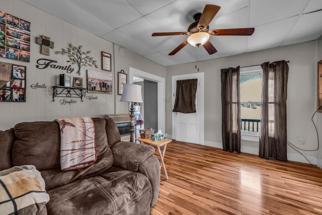 212 Worcester Street, West Plains, MO 65775