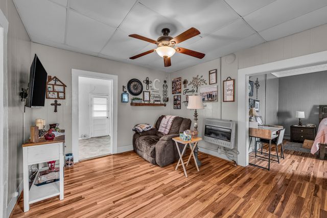 212 Worcester Street, West Plains, MO 65775