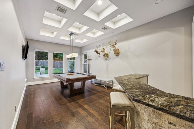 22 Knipp Road, Houston, TX 77024