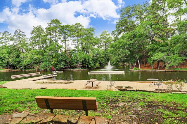 22 Knipp Road, Houston, TX 77024