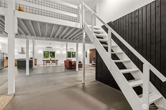 7200 NE Day Road W, Bainbridge Island, WA 98110