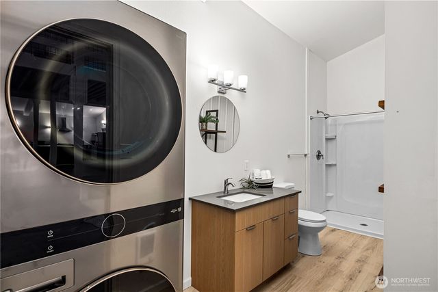 7200 NE Day Road W, Bainbridge Island, WA 98110