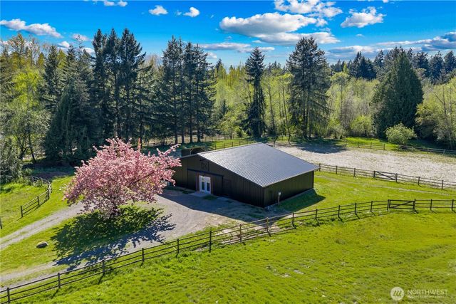 7200 NE Day Road W, Bainbridge Island, WA 98110