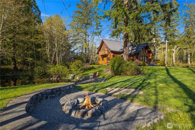 7200 NE Day Road W, Bainbridge Island, WA 98110