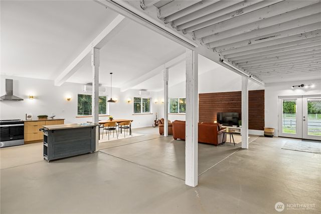 7200 NE Day Road W, Bainbridge Island, WA 98110