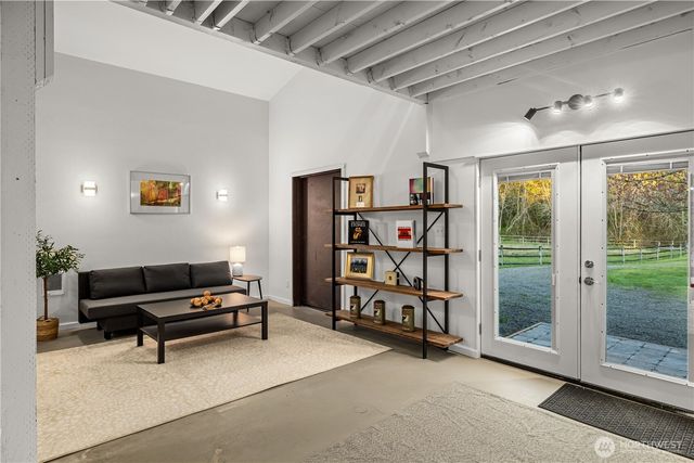 7200 NE Day Road W, Bainbridge Island, WA 98110