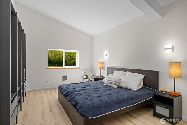 7200 NE Day Road W, Bainbridge Island, WA 98110