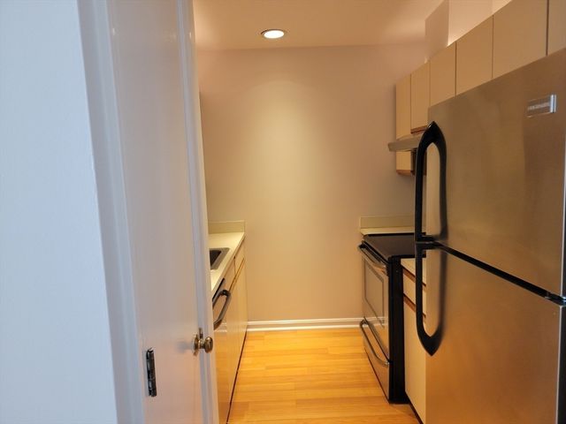 350 West 4th. Street 201, Boston, MA 02127