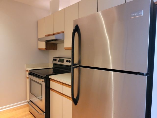 350 West 4th. Street 201, Boston, MA 02127