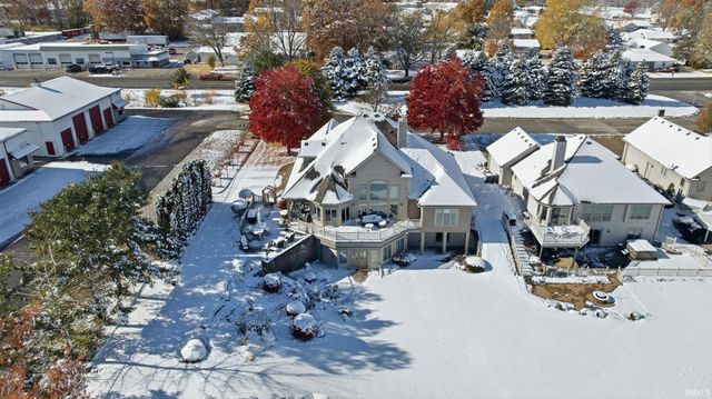 824 Spring Meadow Farm Drive, Middlebury, IN 46540