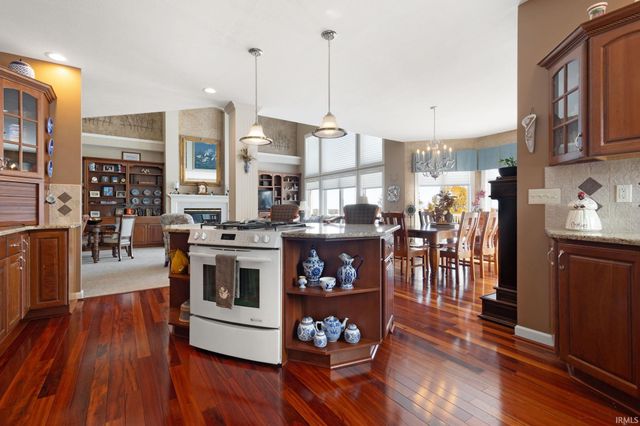 824 Spring Meadow Farm Drive, Middlebury, IN 46540