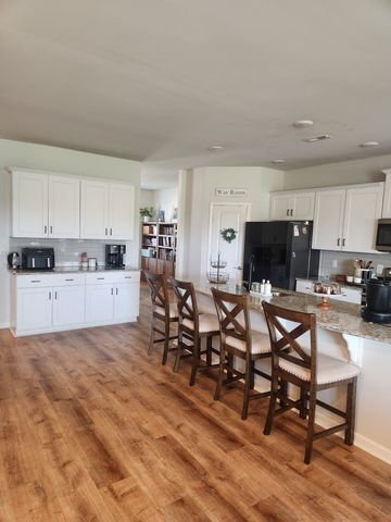 2013 Lindsey Way, Lebanon, TN 37087