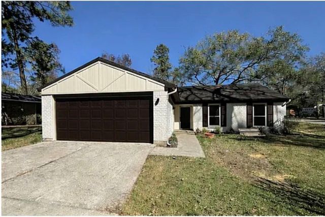 1 Redberry Court, The Woodlands, TX 77381