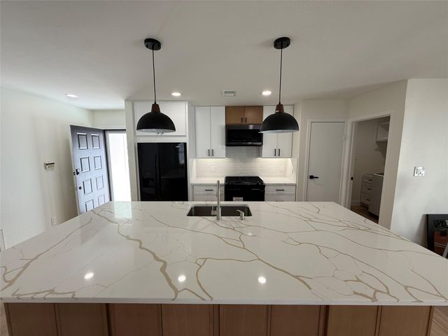 1 Redberry Court, The Woodlands, TX 77381