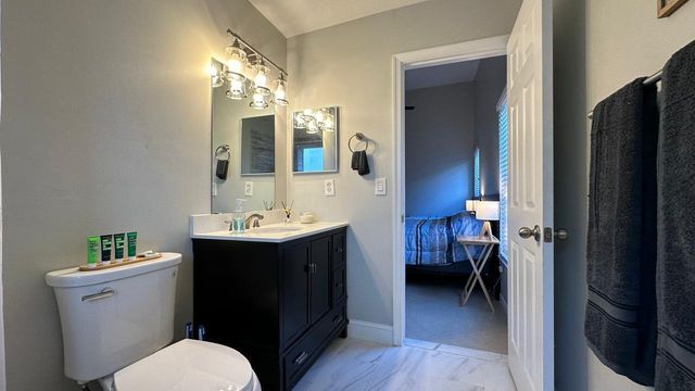 5811 NW 57th Avenue, Tamarac, FL 33319