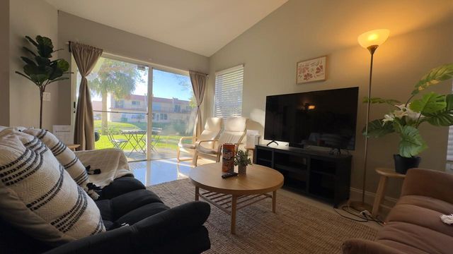 5811 NW 57th Avenue, Tamarac, FL 33319