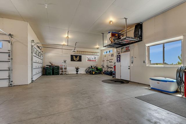 2027 Sandstone Loop N, Sartell, MN 56377